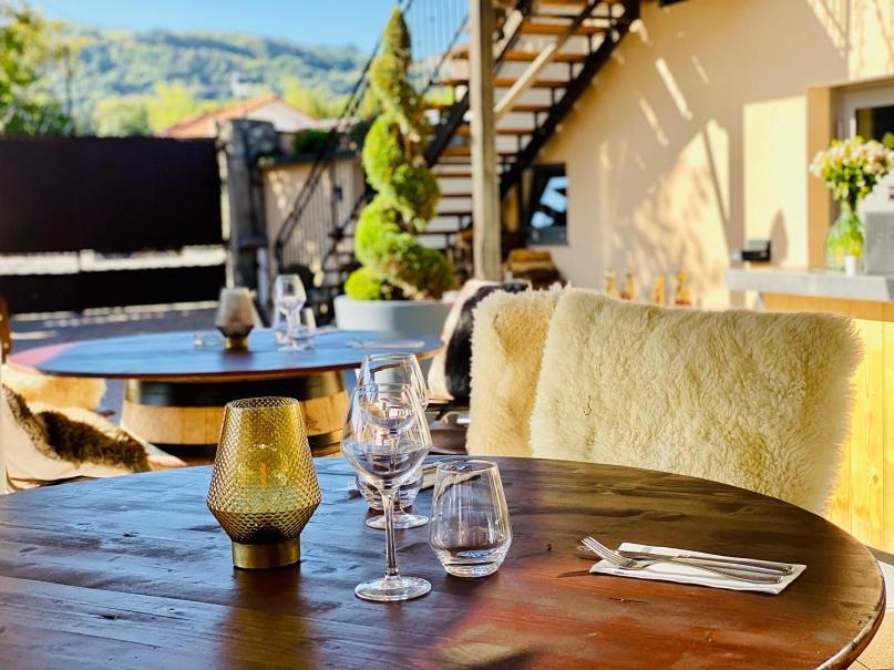 Les Villas Du Domaine De Suzel Vignieu Exteriér fotografie