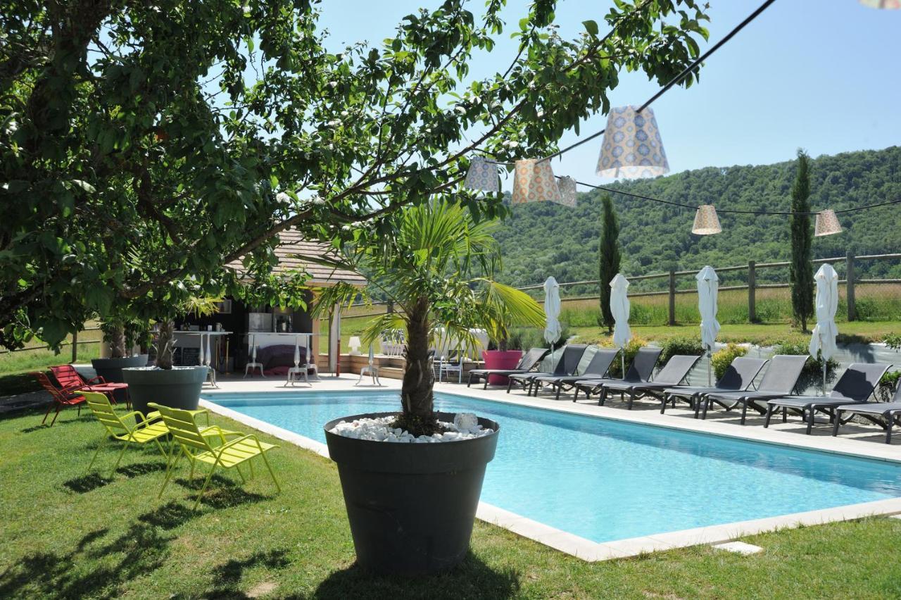 Les Villas Du Domaine De Suzel Vignieu Exteriér fotografie